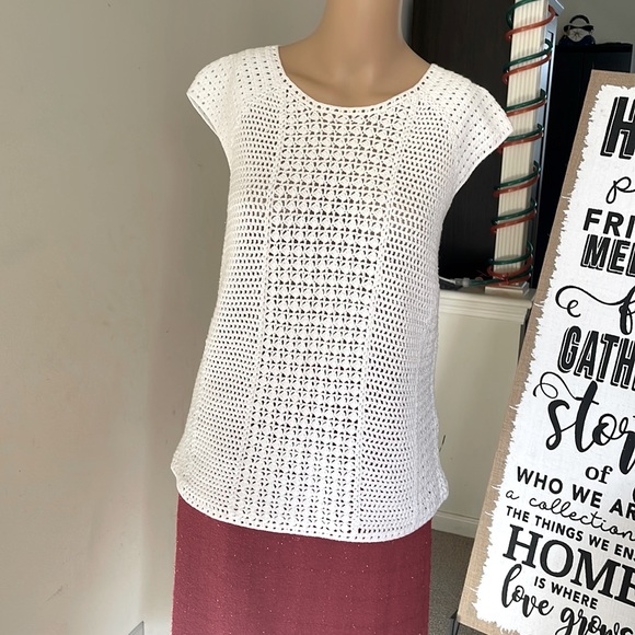 J. McLaughlin Women’s White Top Size Medium - Picture 1 of 5